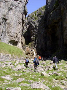 Airton to Malham, 29th May 2011